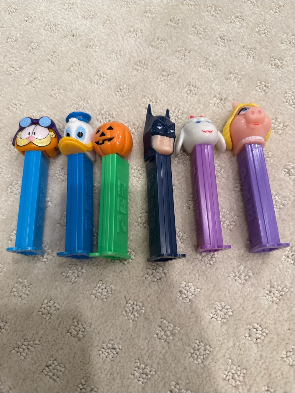 Vintage PEZ Dispenser Lot Garfield Batman Disney Donald Duck Miss Piggy Pumpkin